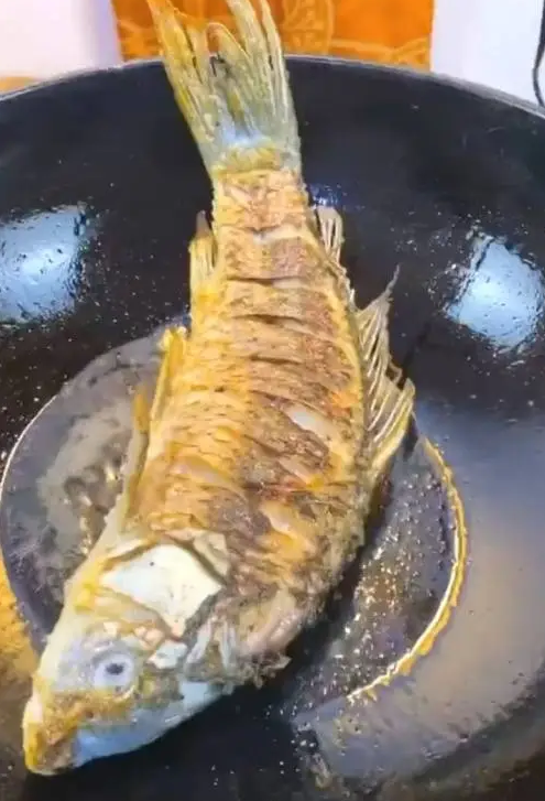 做鱼去腥味用什么调料最好图5