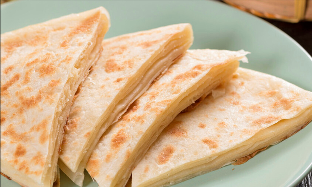 烙死面饼怎么和面擀时不缩图1