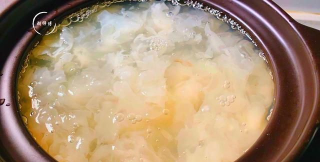 炖银耳汤要先把银耳泡好久图4