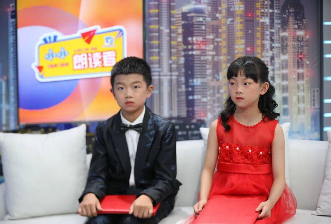 【小小朗读者】《我骄傲,我是中国人!》 【小小朗读者】《我骄傲,我是中国人!》