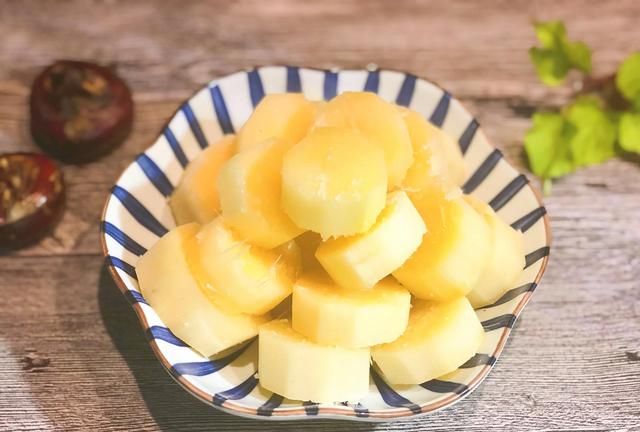 甘蔗别只啃着吃 冬日里做成4碗汤水 好喝又润燥 附挑选保存法