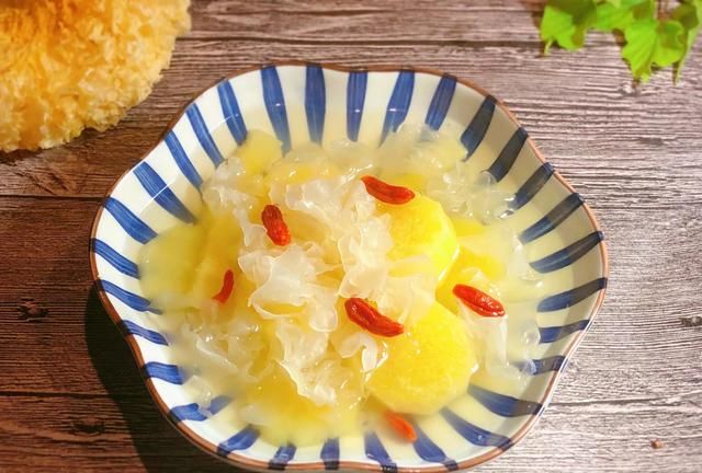 甘蔗别只啃着吃,冬日里做成4碗汤水,好喝又润燥,附挑选保存法图13