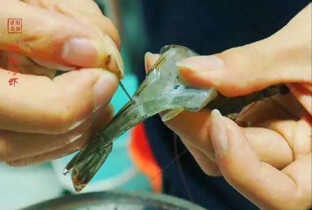 虾为什么不能吃死的 吃完虾不能吃的水果