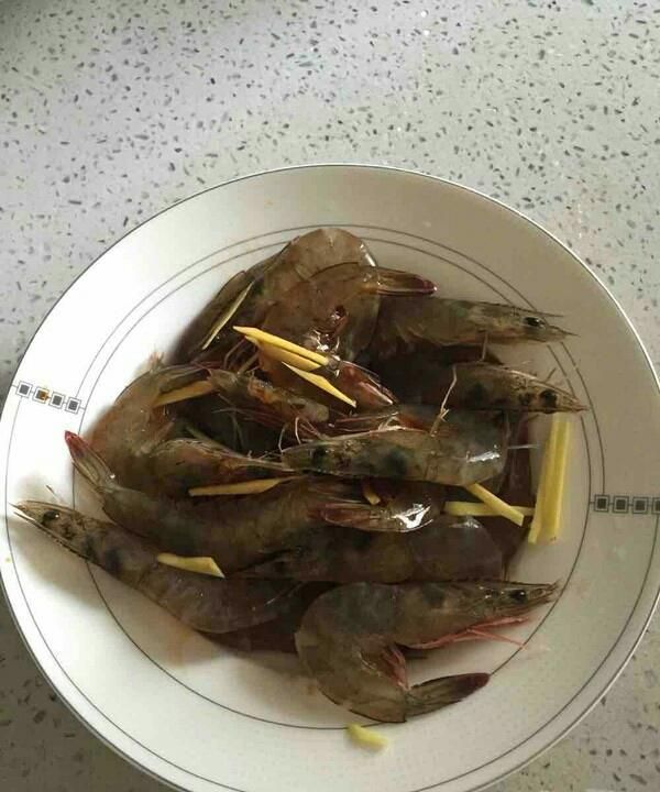 虾为什么不能吃死的,吃完虾不能吃的水果图3