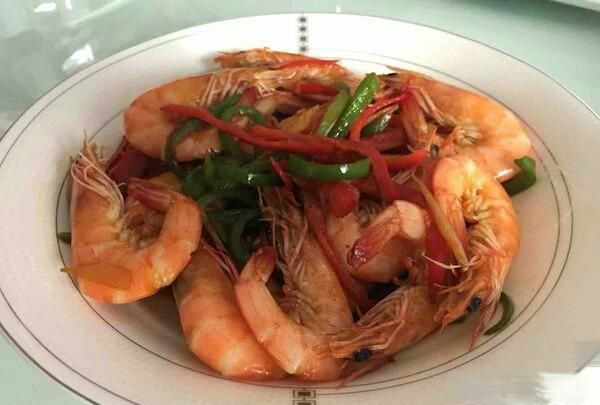 虾为什么不能吃死的,吃完虾不能吃的水果图7