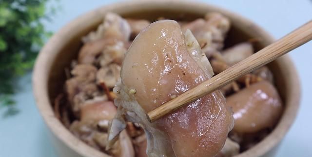 客家干蒸猪脚做法,客家蒸猪脚的做法图11