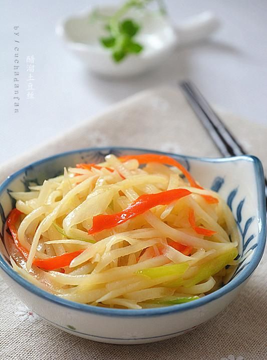 醋溜土豆丝的做法