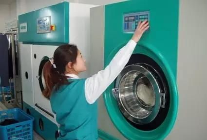 羊绒衫适合干洗还是水洗 羊绒衫水洗干洗