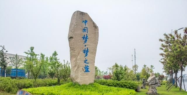 洋河的梦之蓝 海之蓝 天之蓝有什么区别