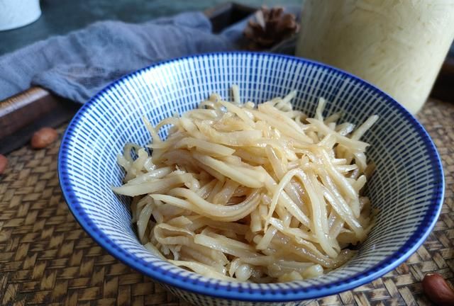 晒腌芥菜丝的最正宗做法 芥菜丝的传统腌制方法简单又好吃