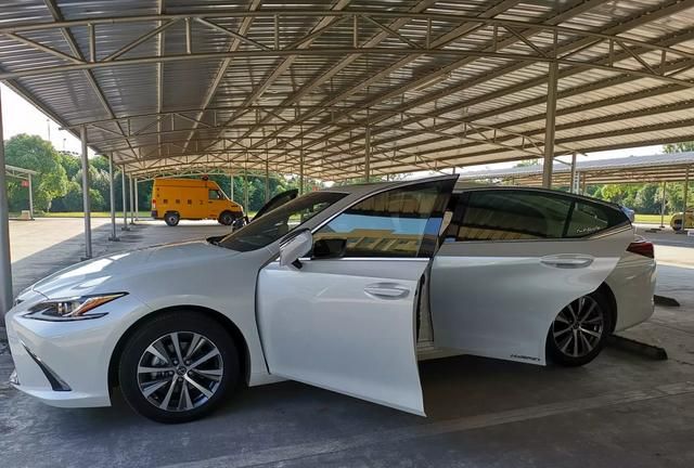 雷克萨斯es300h有什么缺点图2