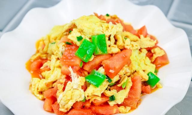 西红柿炒鸡蛋的正确做法在这里哦