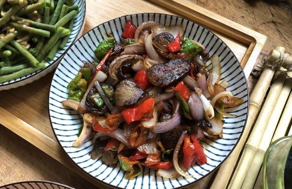 肥而不腻的爆炒腊肠做法