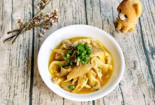 #以美食的名义说爱她#素炒蘑菇