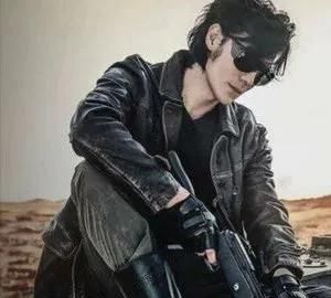 黑瞎子姓齐 他难道是九门齐家后人吗