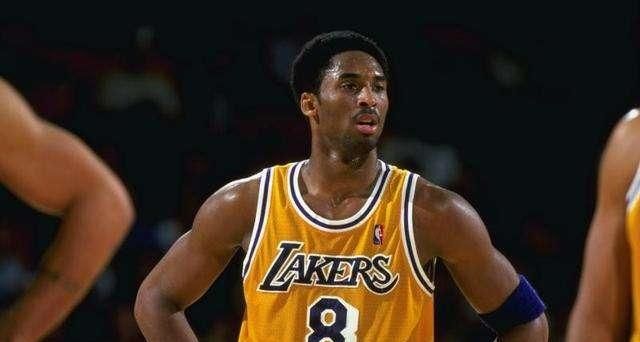 你一般穿多少号球衣打球?是因为哪一个球员呢图4