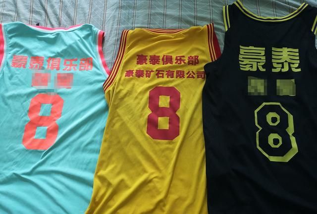 你一般穿多少号球衣打球?是因为哪一个球员呢图5