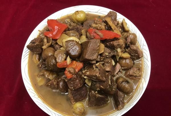 板栗炖牛肉最正宗的做法 牛肉炖板栗怎么炖才好吃