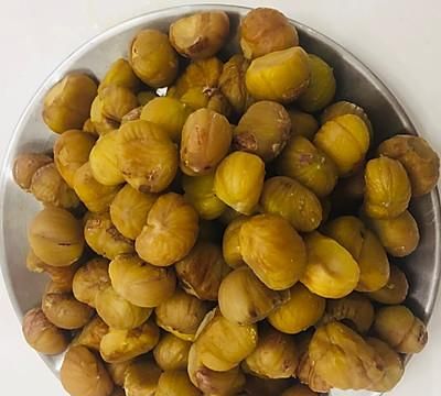 板栗炖牛肉最正宗的做法(牛肉炖板栗怎么炖才好吃)图7