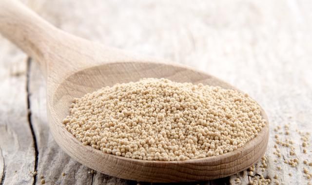 酵母和泡打粉的区别在哪里 酵母与泡打粉的区别