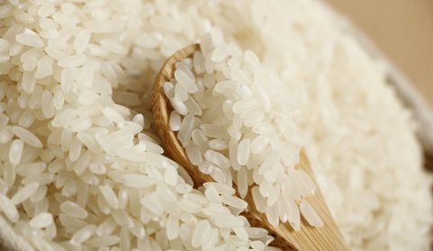 夏天米生虫子了怎么办还能吃吗(夏天米里面生虫子能吃吗)图3