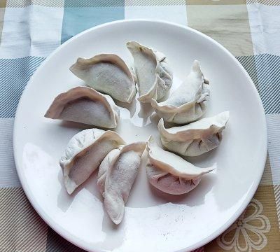 空气炸锅烤饺子的温度和时间(空气炸锅烤熟饺子)图2